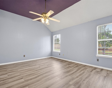 11563 Withers Way Circle - Photo Thumbnail 29