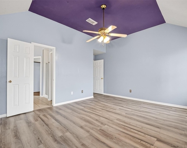 11563 Withers Way Circle - Photo Thumbnail 28