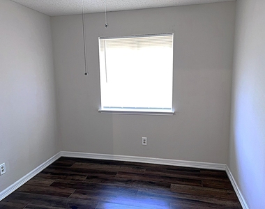 15811 Beechnut Street - Photo Thumbnail 14