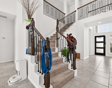 270 Little Dog Drive - Photo Thumbnail 6