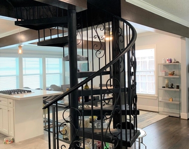 3909 Rice Boulevard - Photo Thumbnail 14