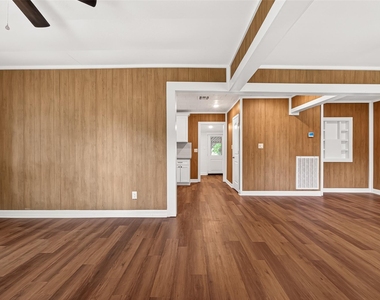 8111 Main Street - Photo Thumbnail 7