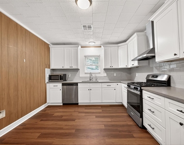 8111 Main Street - Photo Thumbnail 13