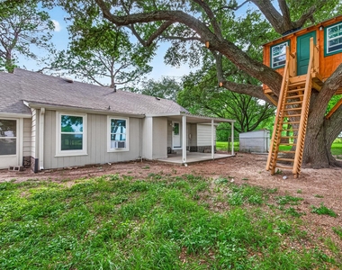 8111 Main Street - Photo Thumbnail 33