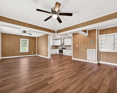 8111 Main Street - Photo Thumbnail 9