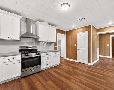 8111 Main Street - Photo Thumbnail 16