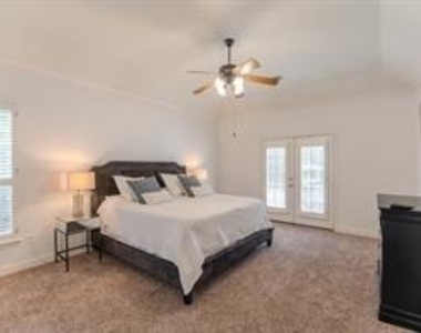 6 Greycrest Place - Photo Thumbnail 21