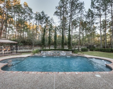 6 Greycrest Place - Photo Thumbnail 11