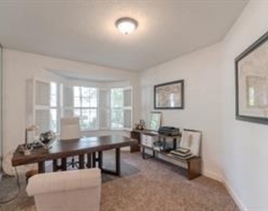 6 Greycrest Place - Photo Thumbnail 24