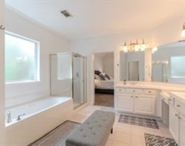 6 Greycrest Place - Photo Thumbnail 23