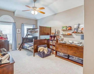 1735 Michigan Street - Photo Thumbnail 17