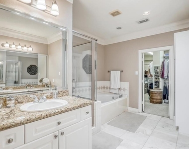 1735 Michigan Street - Photo Thumbnail 13