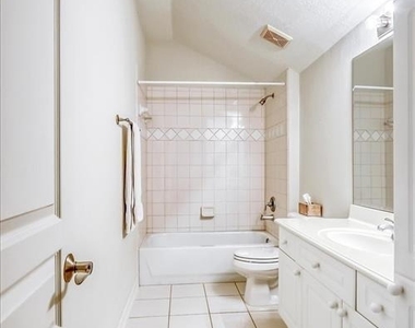 1735 Michigan Street - Photo Thumbnail 15