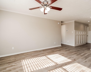 4919 Bayboro Park Drive - Photo Thumbnail 4