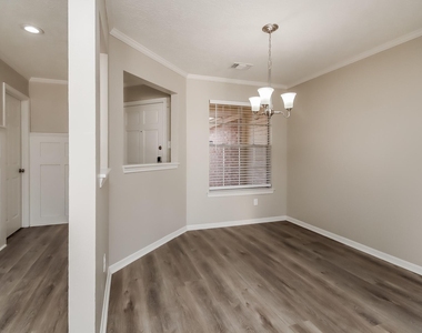 4919 Bayboro Park Drive - Photo Thumbnail 5