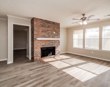 4919 Bayboro Park Drive - Photo Thumbnail 2