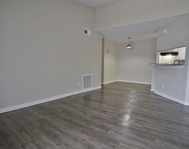 2700 S Dairy Ashford Road - Photo Thumbnail 9