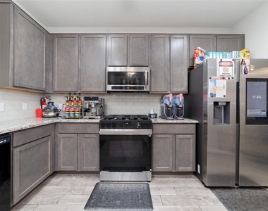 2248 Forest Chestnut Drive - Photo Thumbnail 8