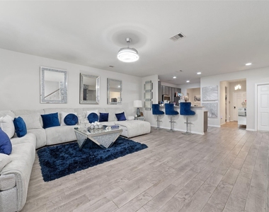 2248 Forest Chestnut Drive - Photo Thumbnail 4