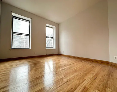 247 East 94th Street - Photo Thumbnail 2