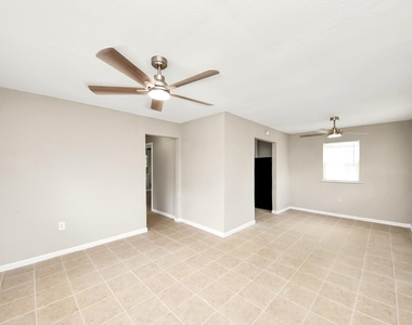 3914 Hoffman St Street - Photo Thumbnail 7