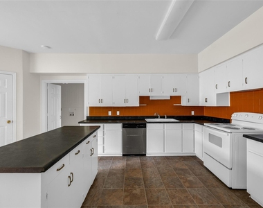 2527 Avenue G - Photo Thumbnail 16