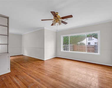 2527 Avenue G - Photo Thumbnail 9