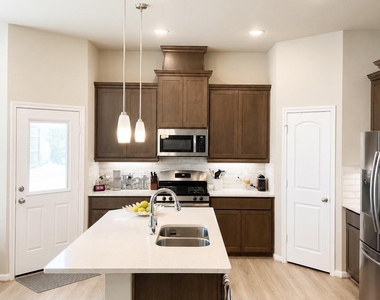 2535 Bordelon Lane - Photo Thumbnail 5