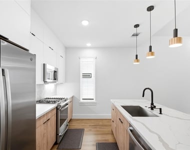 1307 Bayou Street - Photo Thumbnail 10