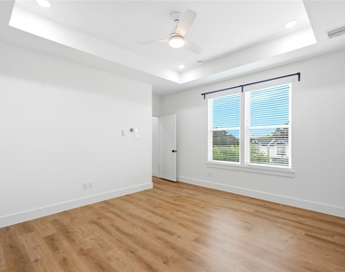 1307 Bayou Street - Photo Thumbnail 18
