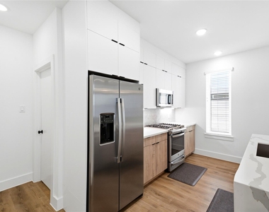 1307 Bayou Street - Photo Thumbnail 6