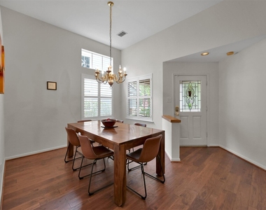 24 E New Avery Place - Photo Thumbnail 3