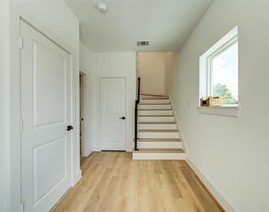 4035 Buck Street - Photo Thumbnail 5