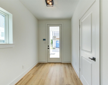 4035 Buck Street - Photo Thumbnail 3