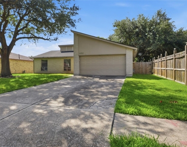466 El Toro Lane - Photo Thumbnail 2
