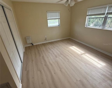 2099 Kings Hwy #1 - Photo Thumbnail 6