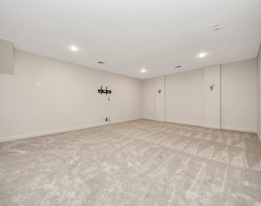 9814 Carver Drive - Photo Thumbnail 20