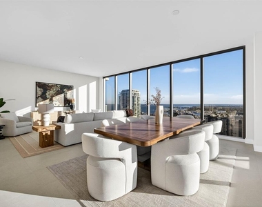 275 1st Ave S - Photo Thumbnail 14