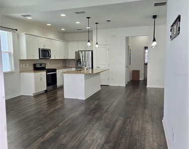 562 Landshark Boulevard - Photo Thumbnail 4