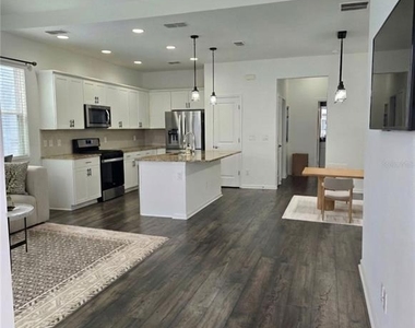 562 Landshark Boulevard - Photo Thumbnail 11