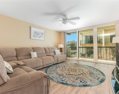 400 Island Way - Photo Thumbnail 16