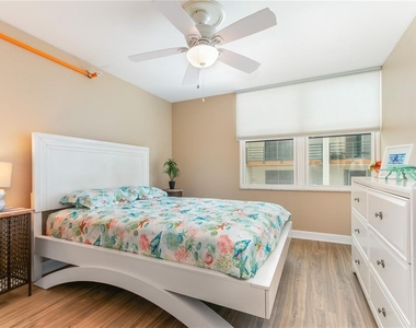 400 Island Way - Photo Thumbnail 19