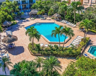 400 Island Way - Photo Thumbnail 31