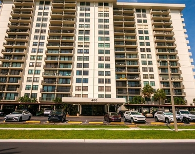 400 Island Way - Photo Thumbnail 1