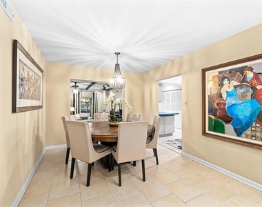 4606 S Esperanza Avenue - Photo Thumbnail 6