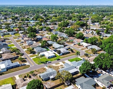 2561 Blackwood Circle - Photo Thumbnail 32