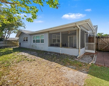 2561 Blackwood Circle - Photo Thumbnail 21