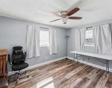2561 Blackwood Circle - Photo Thumbnail 13