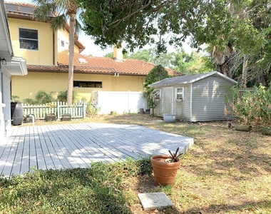 2814 W Price Avenue - Photo Thumbnail 13