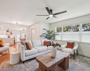 3123 W La Salle Street - Photo Thumbnail 13